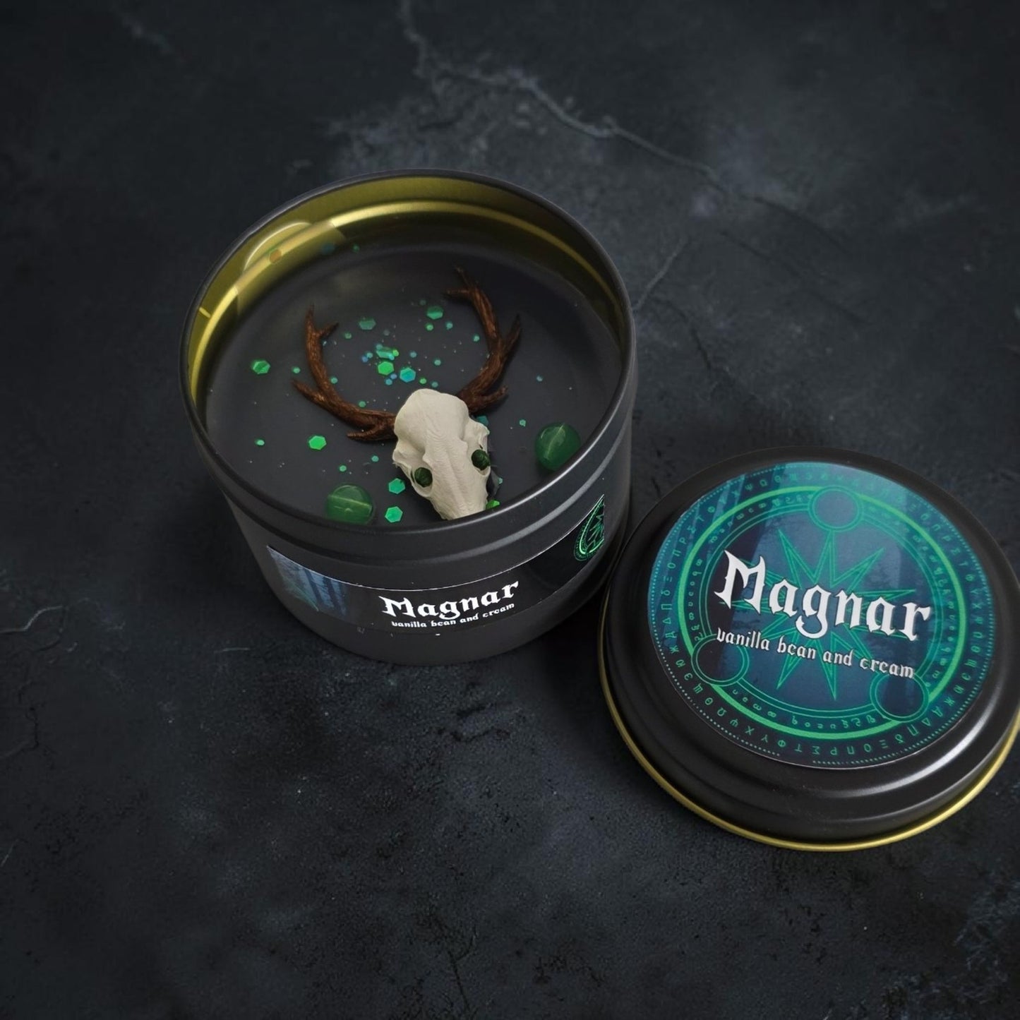 Magnar scented candle